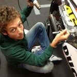 DP BBM Lucu Valentino Rossi Bengkel Motor
